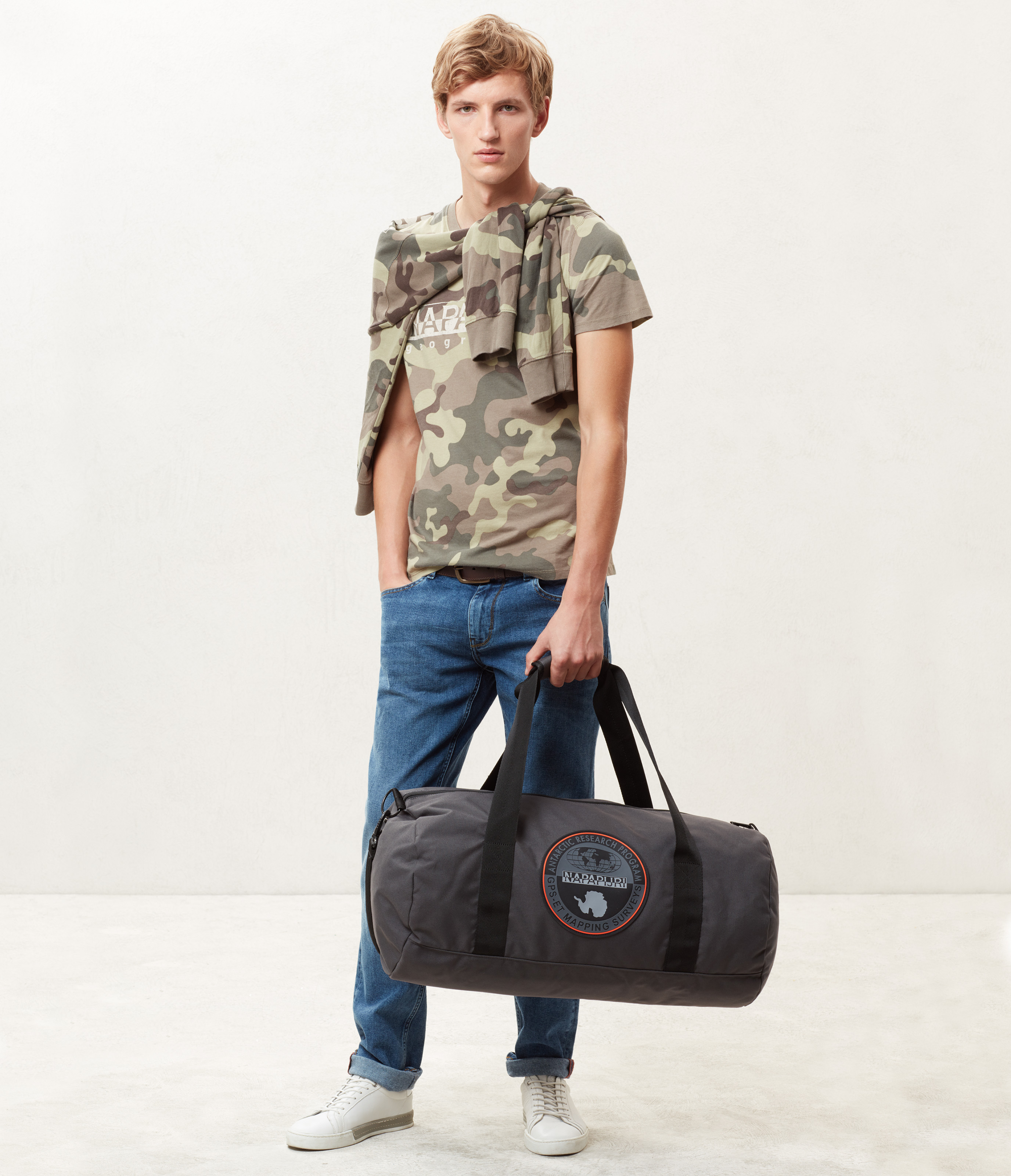 HOYAL DUFFLE DARK GREY SOLID