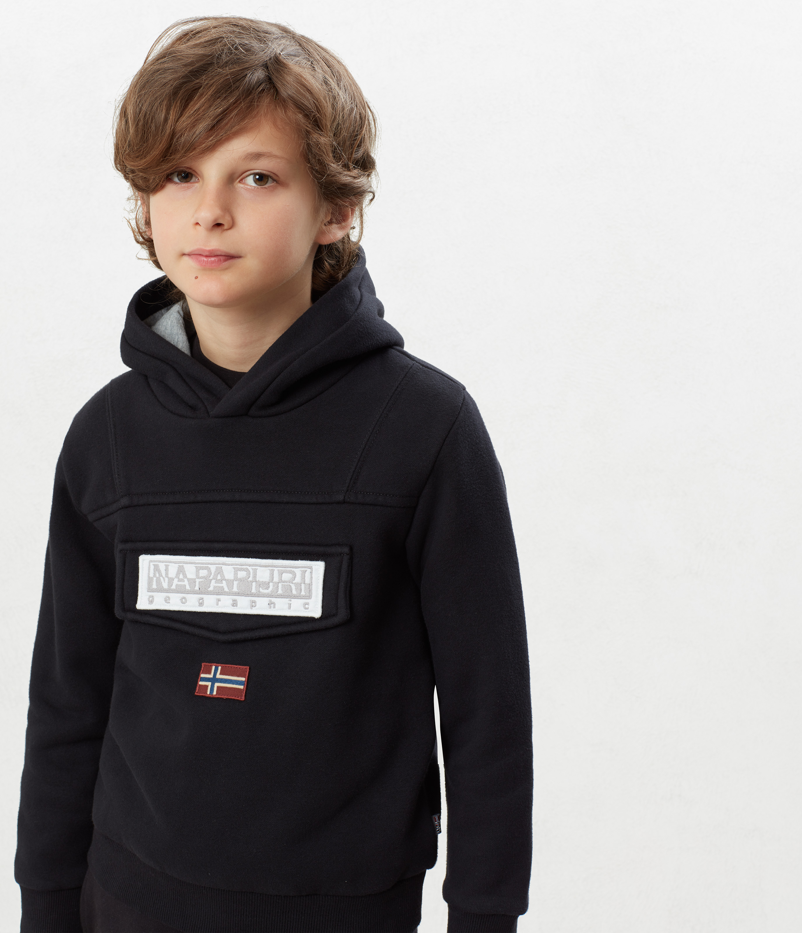 K BURGEE 2 BLACK 041