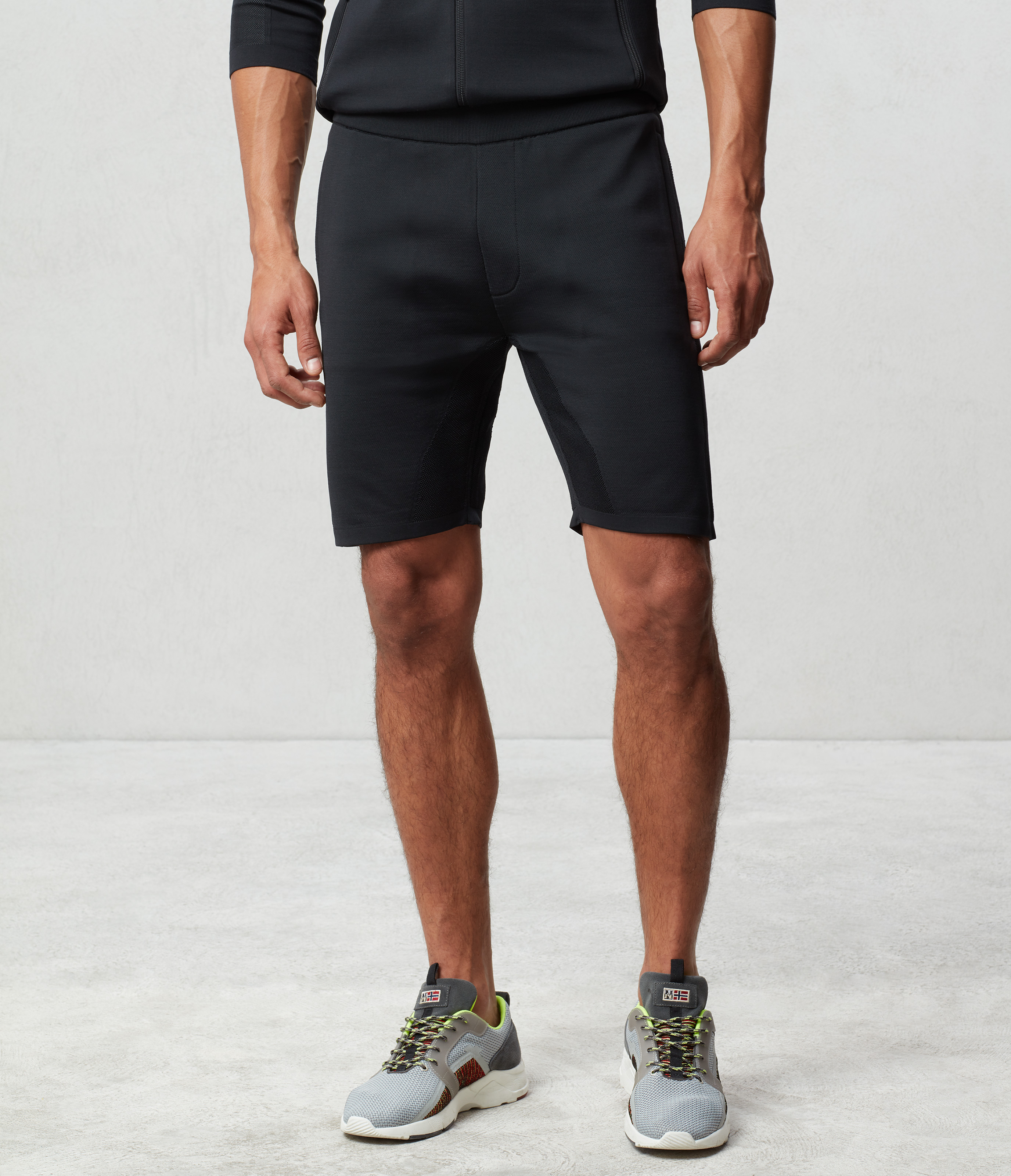 ZE-K127 BLACK 041, Medium