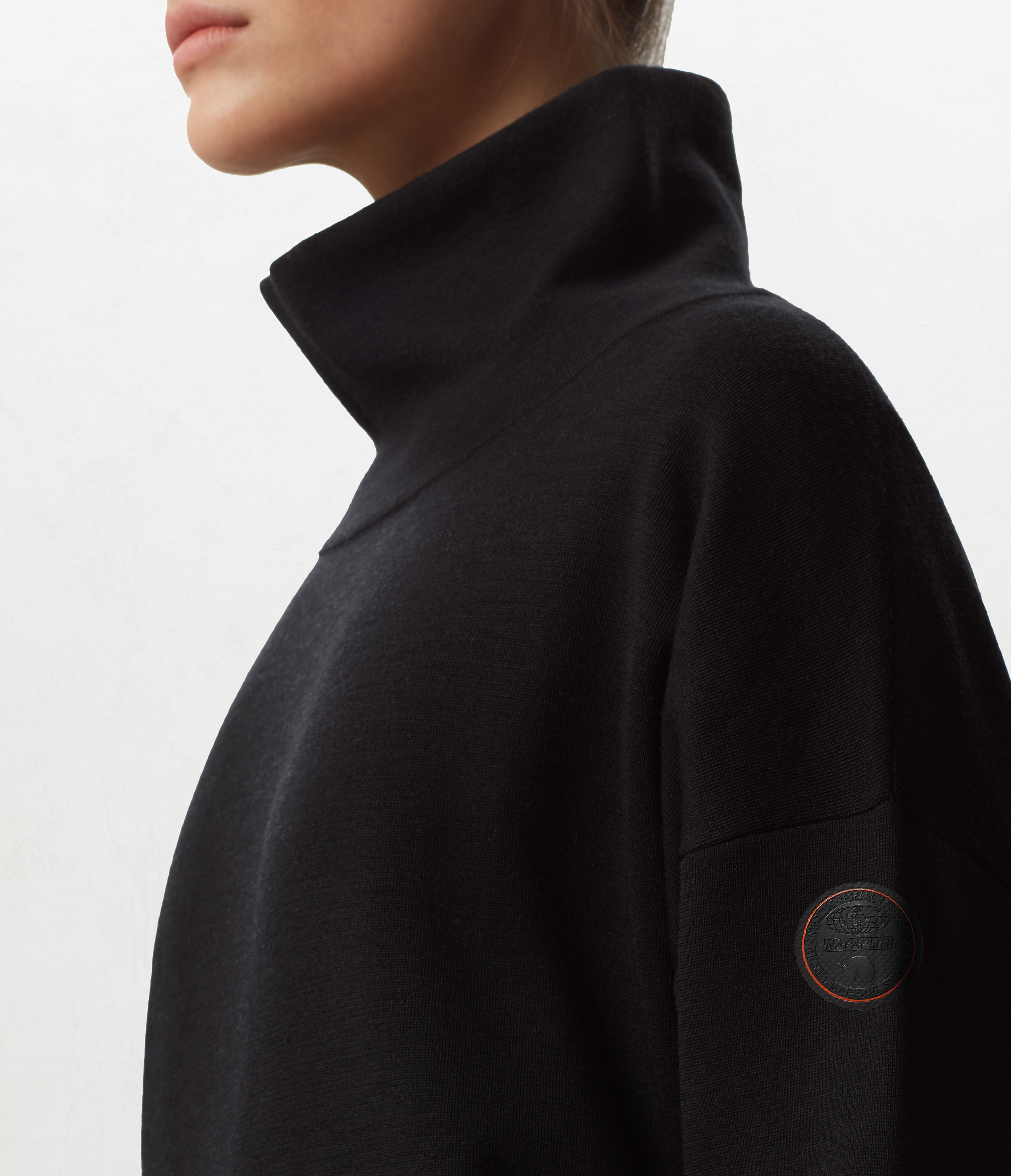 ZE-K244 BLACK 041