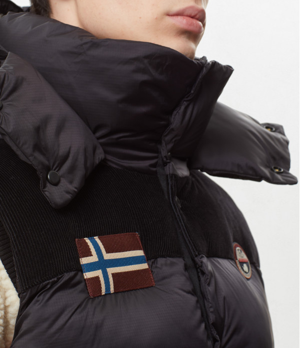 ANTERO VEST BLACK 041