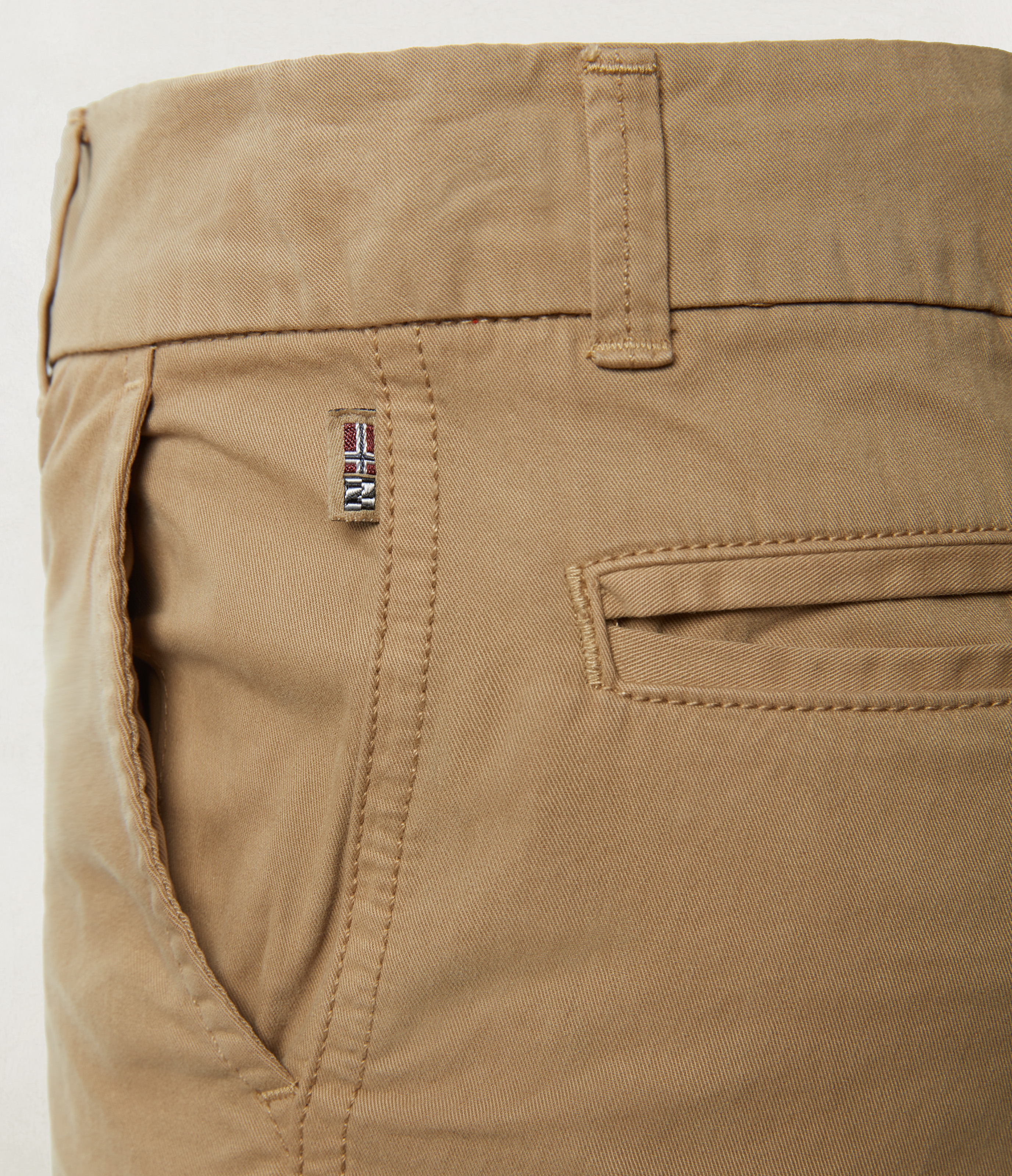 K MOAB SUM MINERAL BEIGE