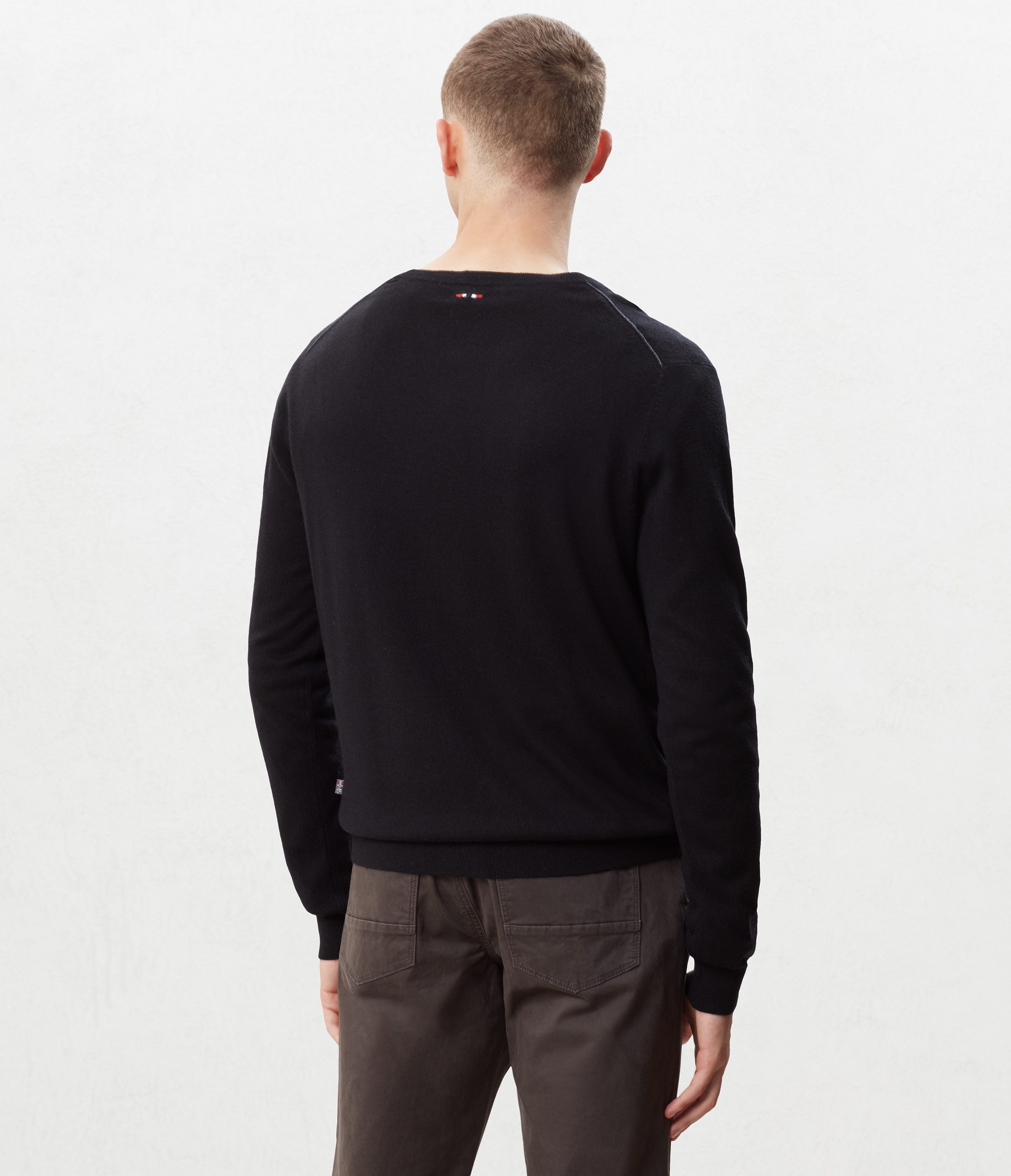 DAMAVAND V BLACK 041
