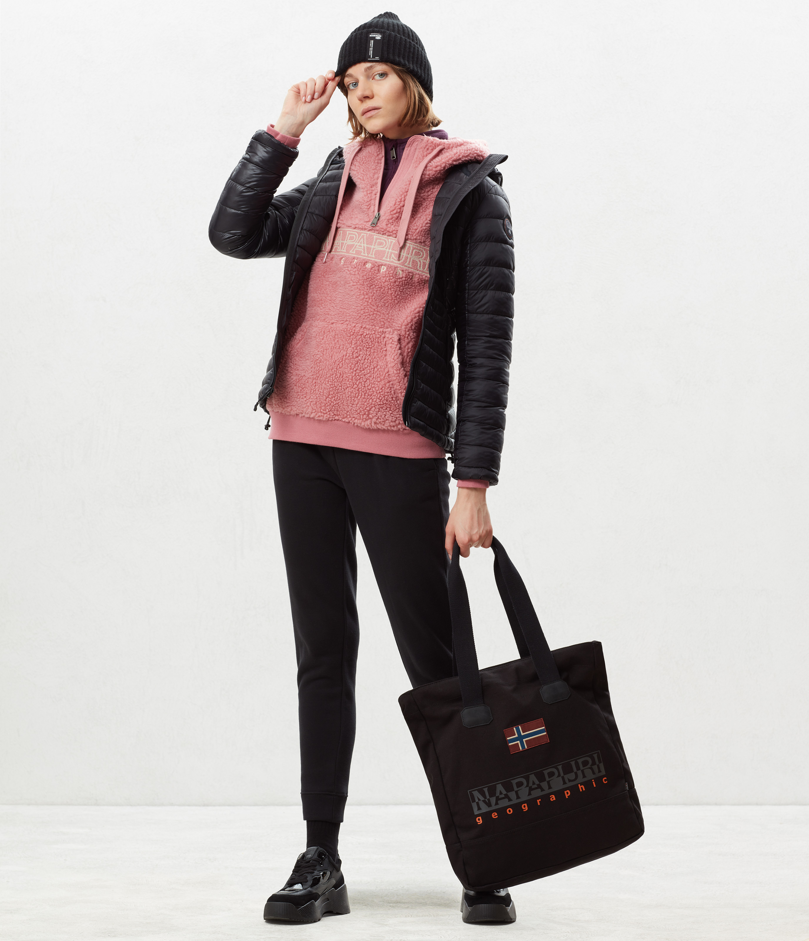 AERONS WOM HOOD 1 BLACK 041