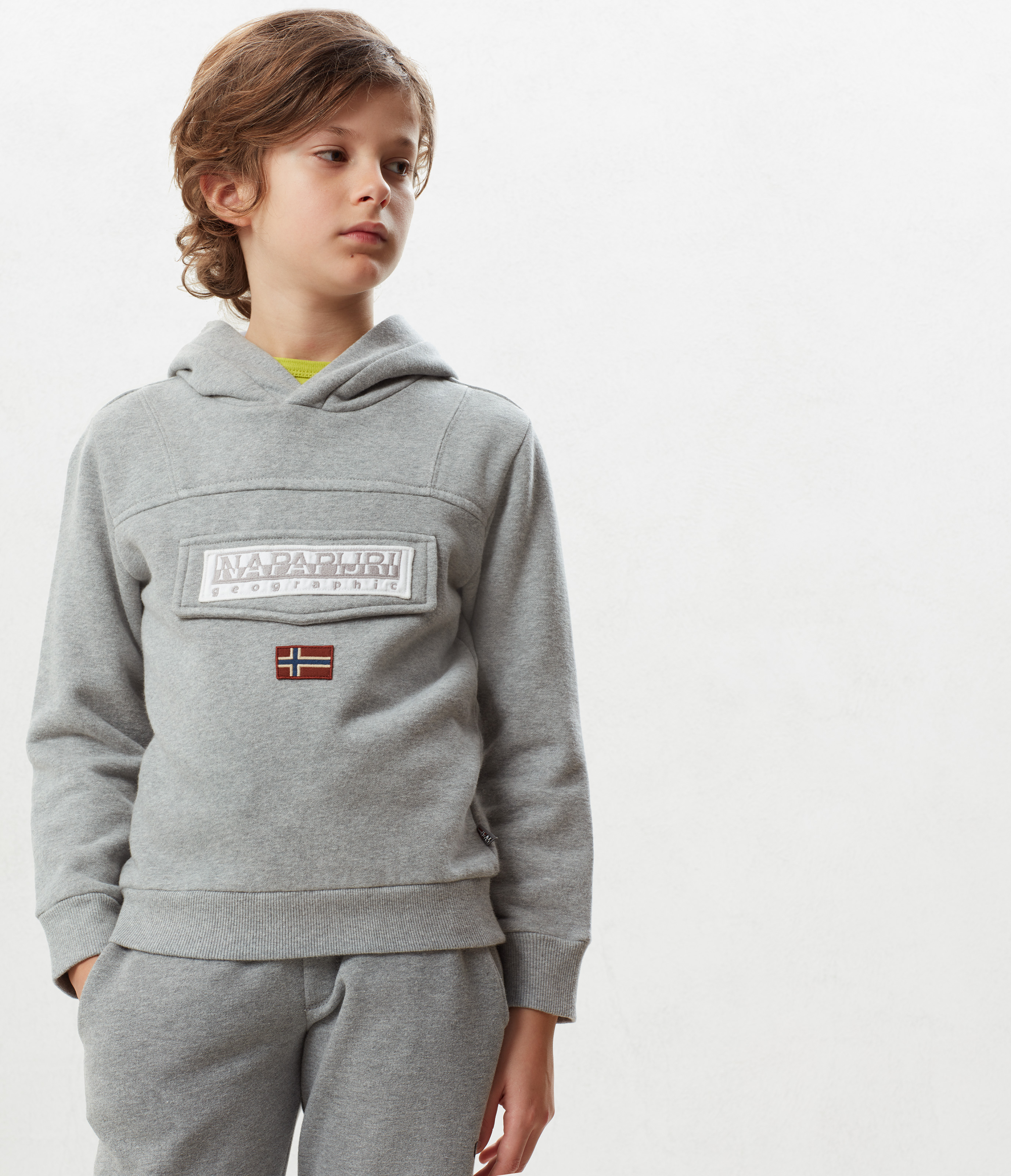 K BURGEE 2 MED GREY MEL