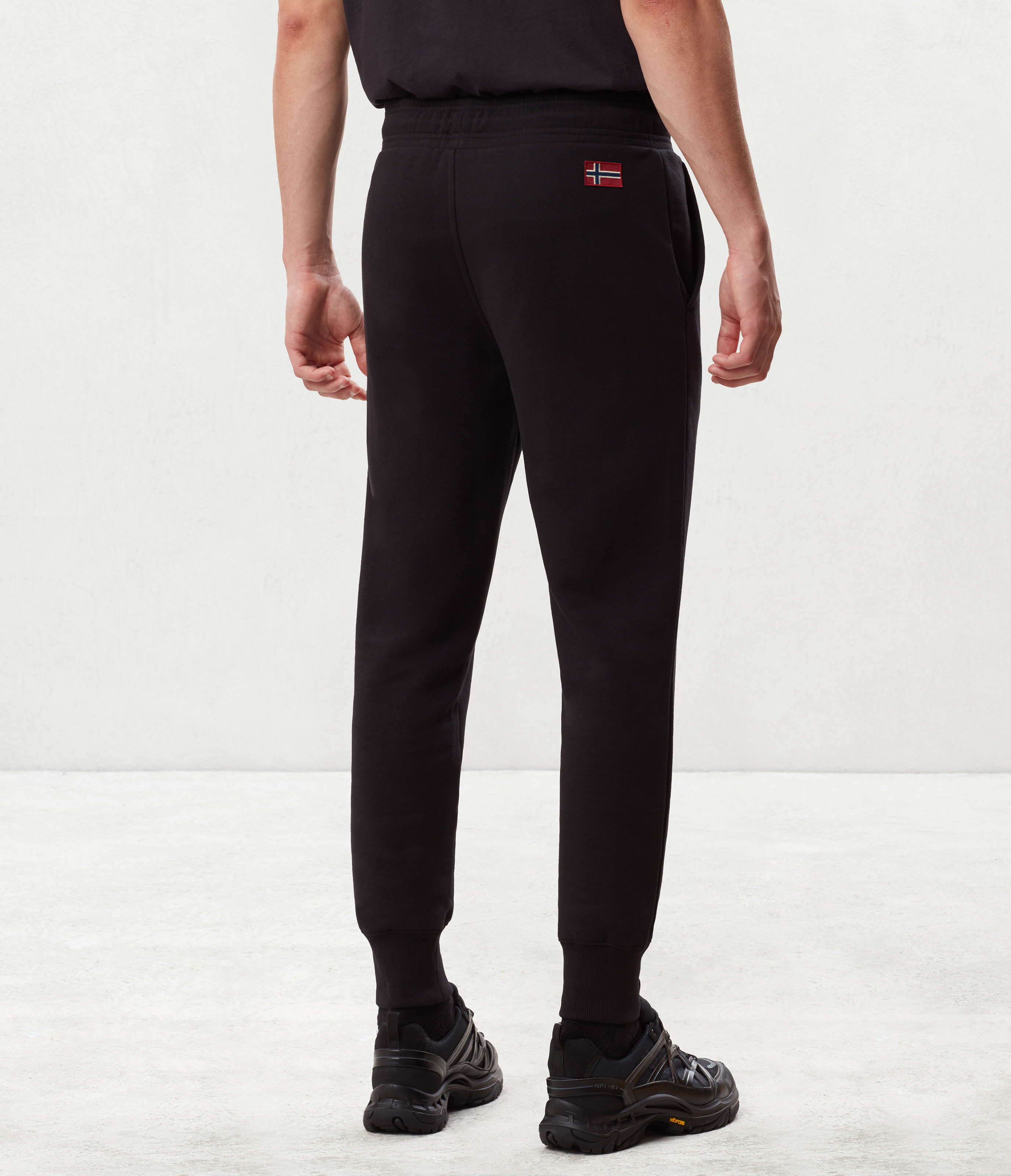 MOGY BLACK 041