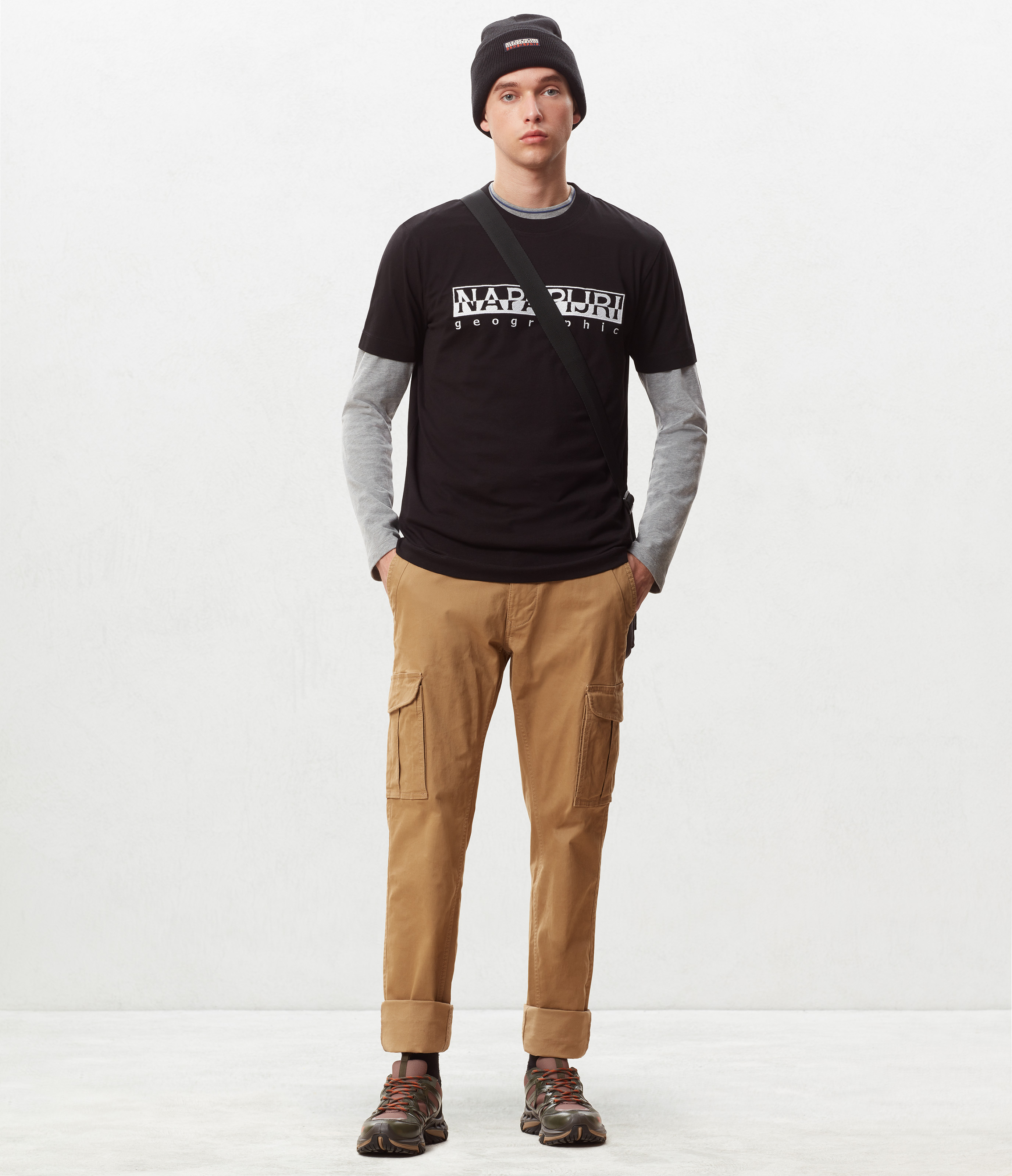SERBER BLACK W EMBRO