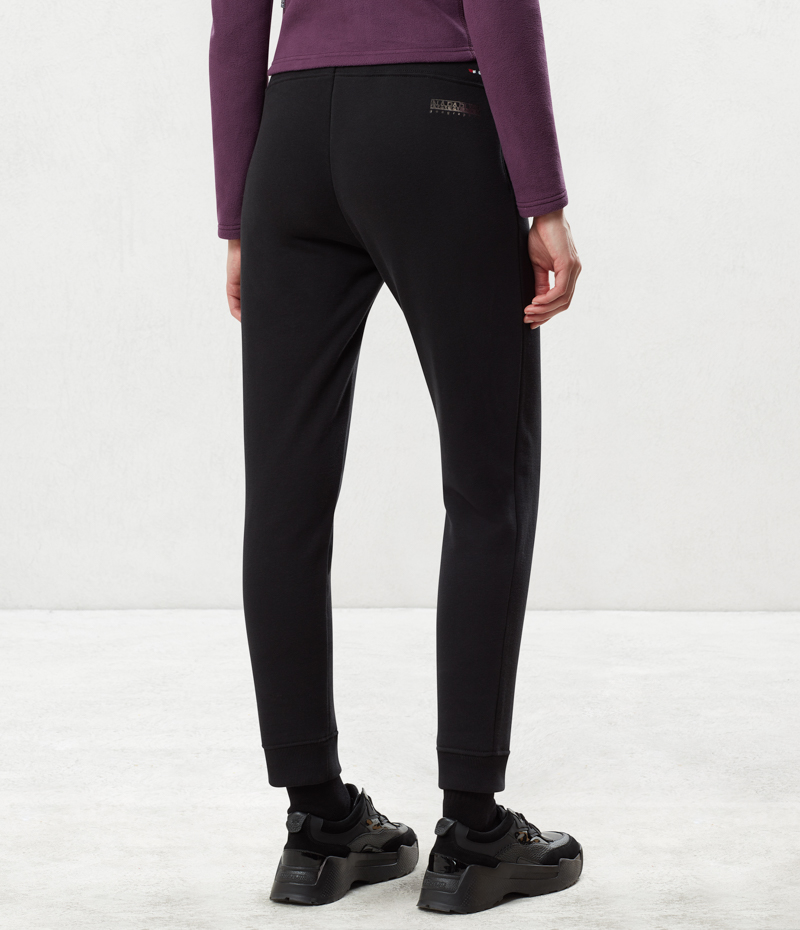 MAITRI BLACK 041