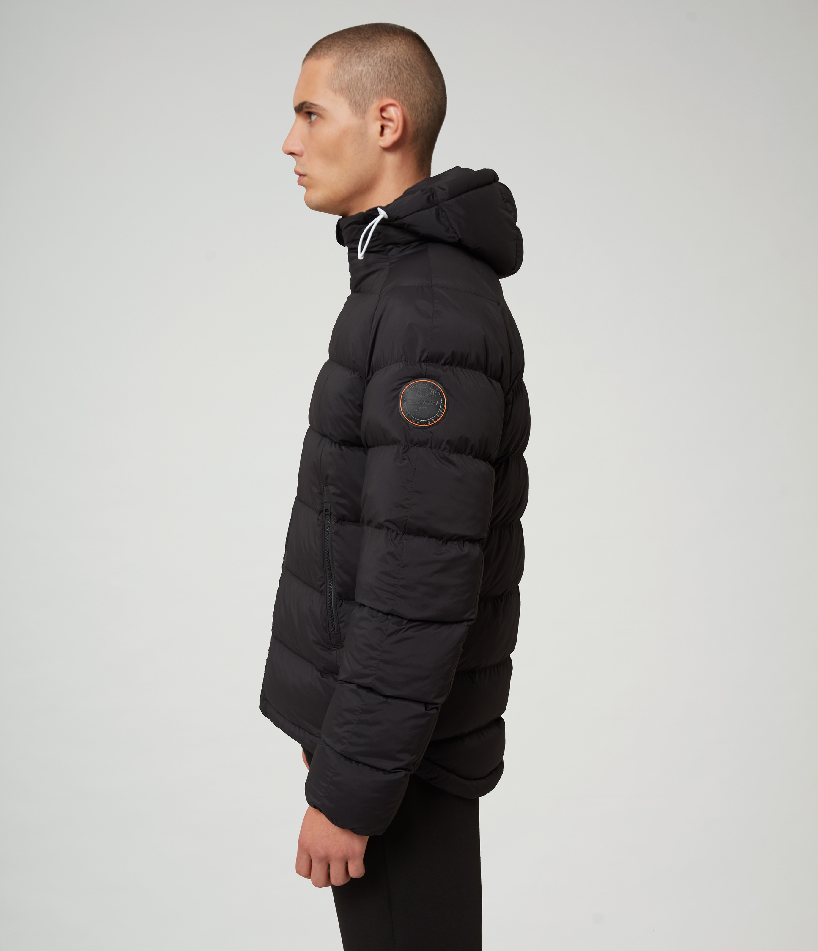 ART SL 1 BLACK 041