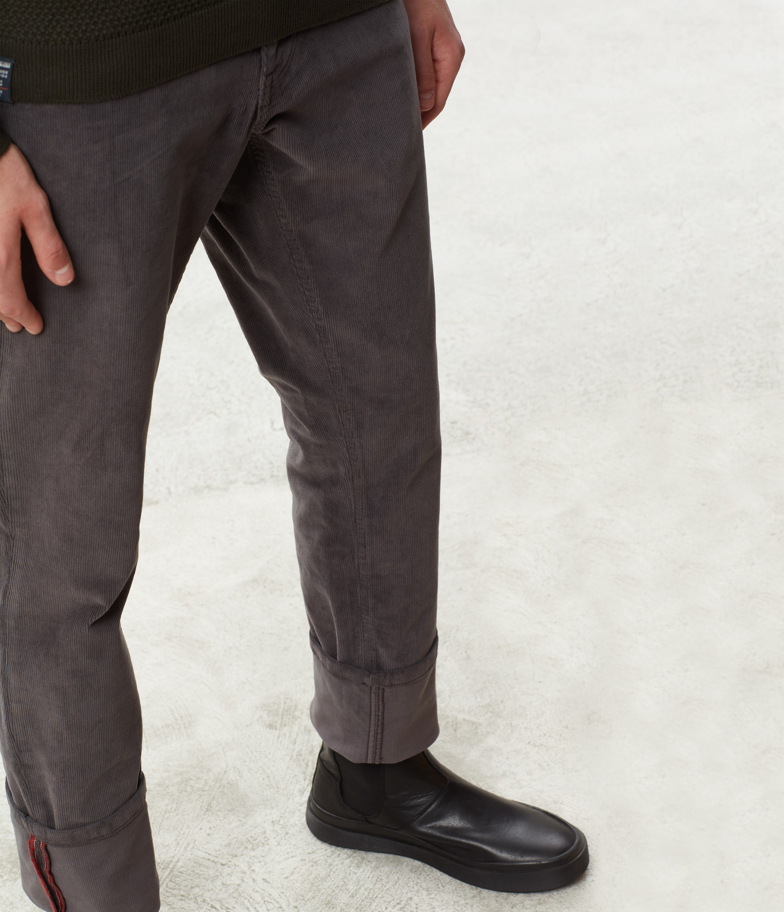 MEDFORD DARK GREY SOLID