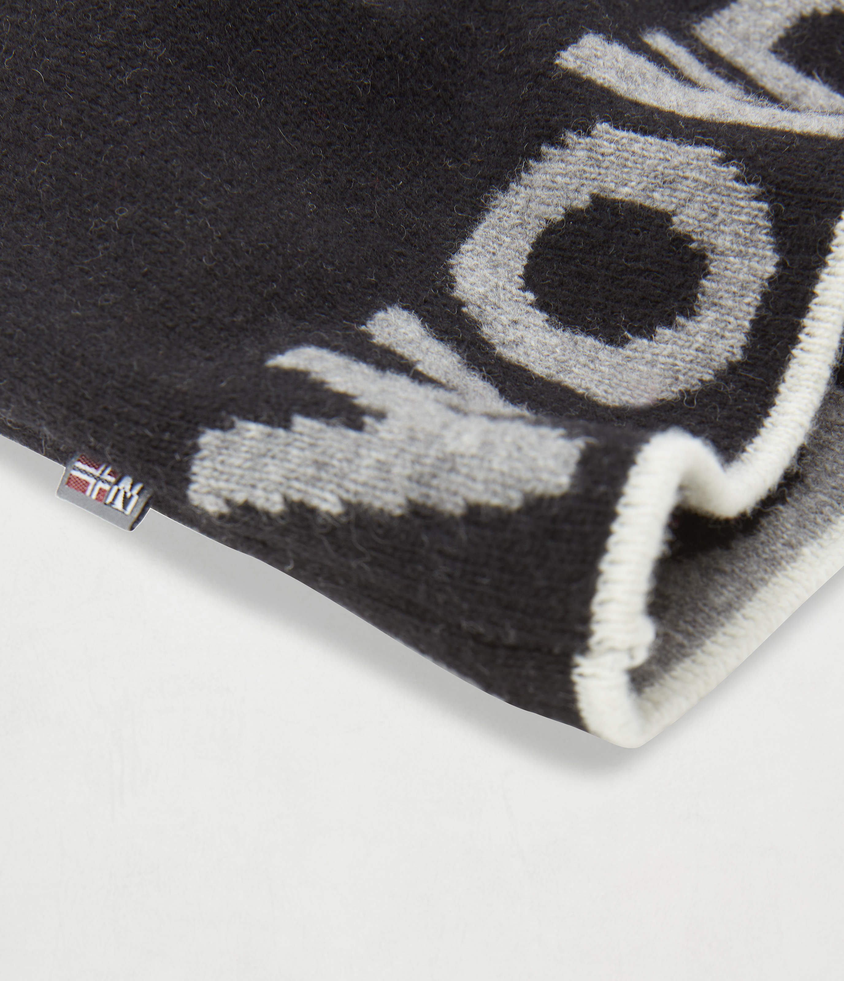 FALLS CAP BLACK 041
