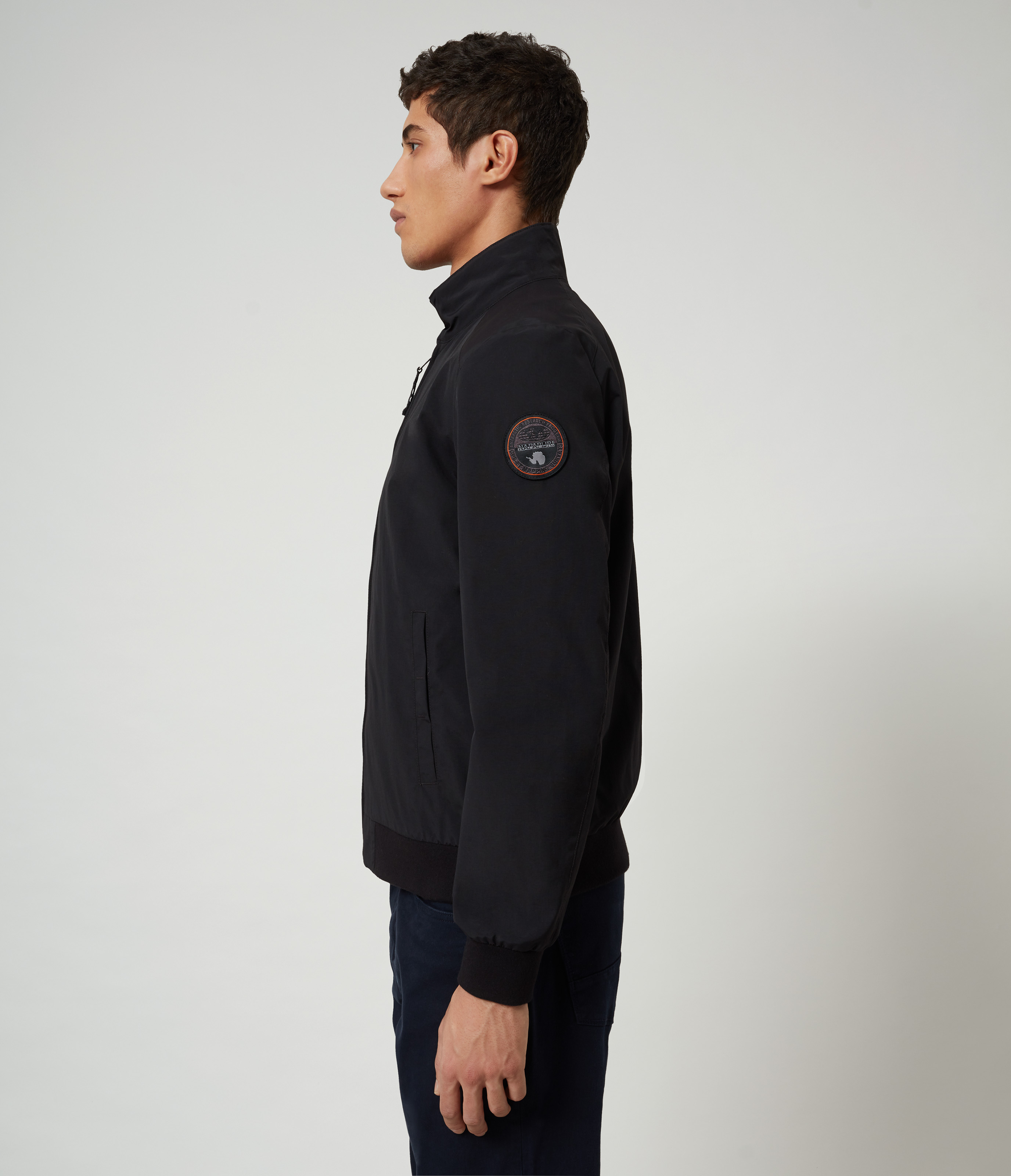 AGARD BLACK 041