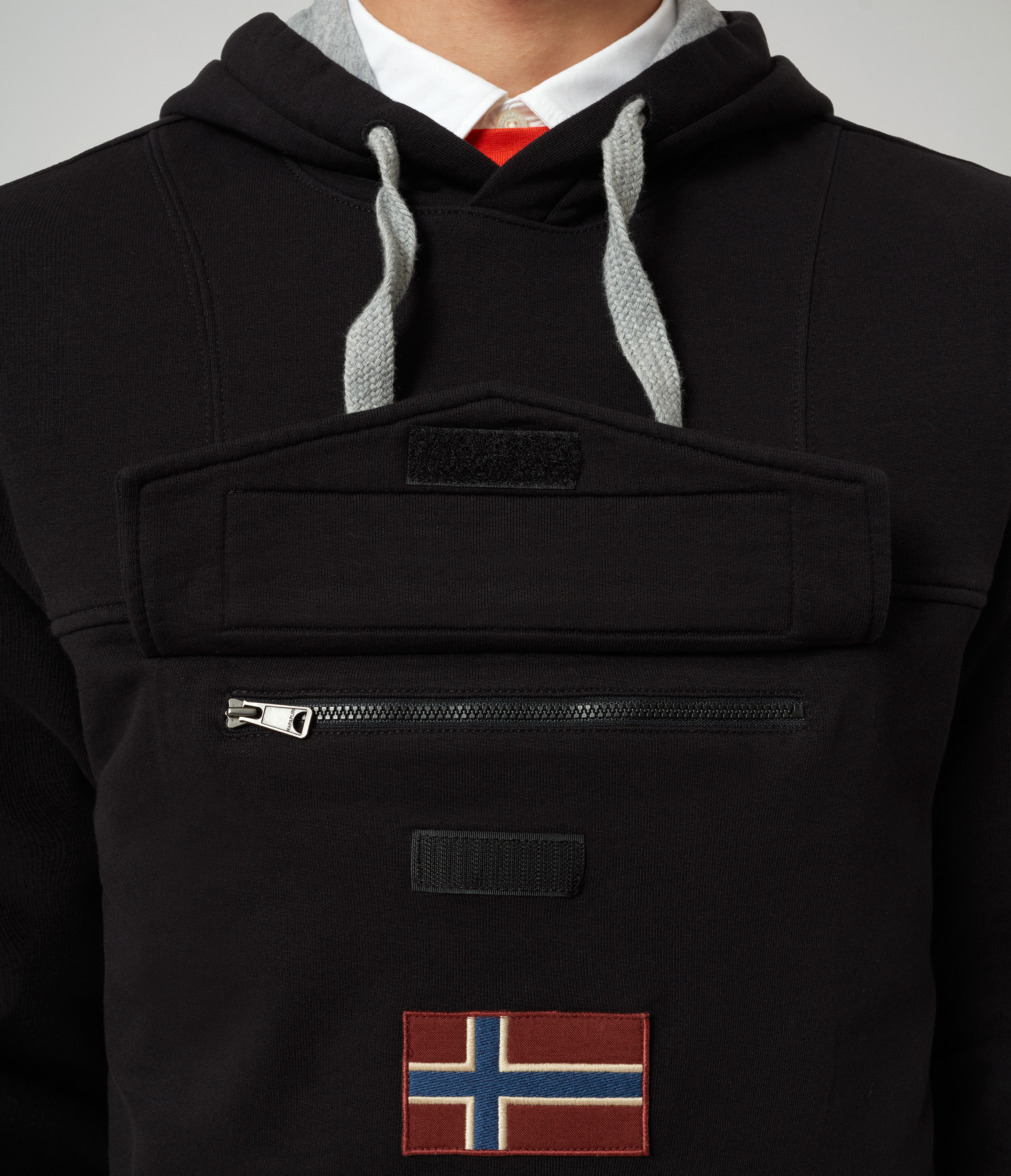 BURGEE SUM 2 BLACK 041