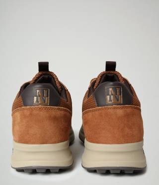 F0SLATE02/SUE RAINDRUM BROWN