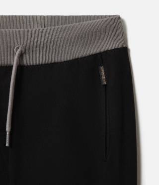 K M-ENTREMONT BLACK 041