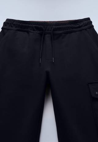 K M-BOX LOGO CARGO BLACK BEAUTY 