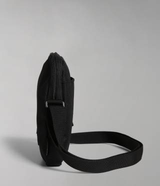 HATCH CROSS BLACK 041