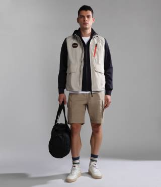 A-RIONAPO VEST BEIGE SILVR N90