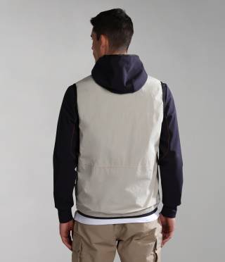 A-RIONAPO VEST BEIGE SILVR N90