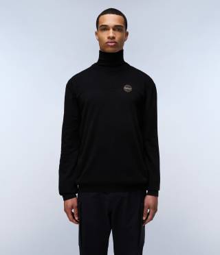 DERRI C BLACK 041