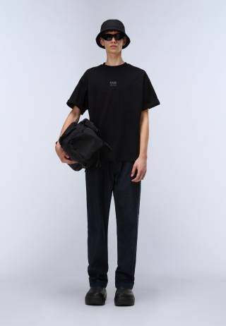 S-ELEVATED LOGO SS BLACK BEAUTY 