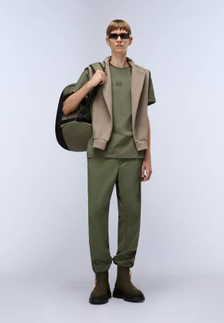 S-ELEVATED LOGO SS TEA LEAF G0A