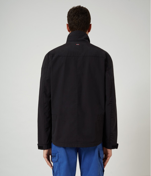 SHELTER 3 BLACK 041