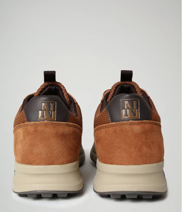 F0SLATE02/SUE RAINDRUM BROWN