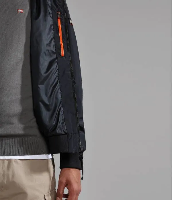A-MONTAVIC BLACK 041