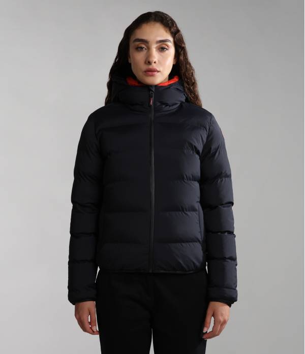 NEWTON W BLACK 041
