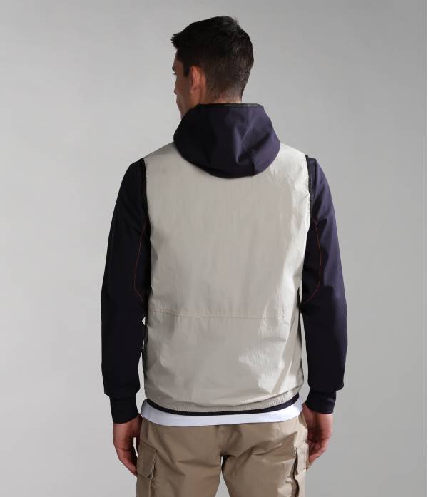 A-RIONAPO VEST BEIGE SILVR N90
