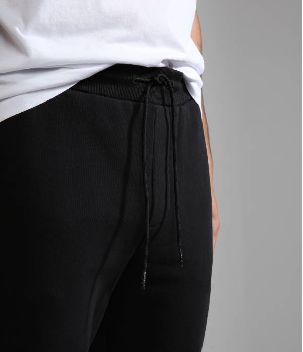 M-BOLLO SUM BLACK 041