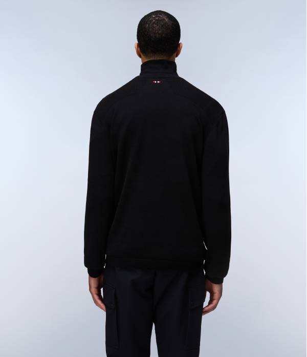 DERRI C BLACK 041