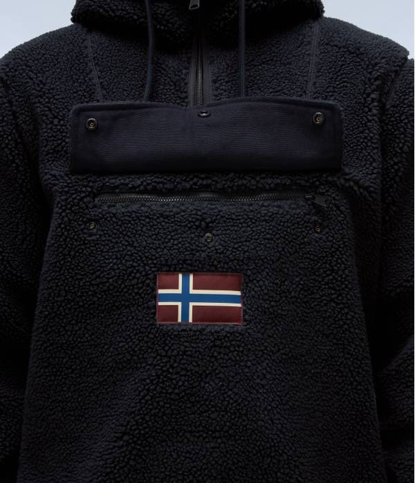 T-BURGEE CURLY BLACK 041