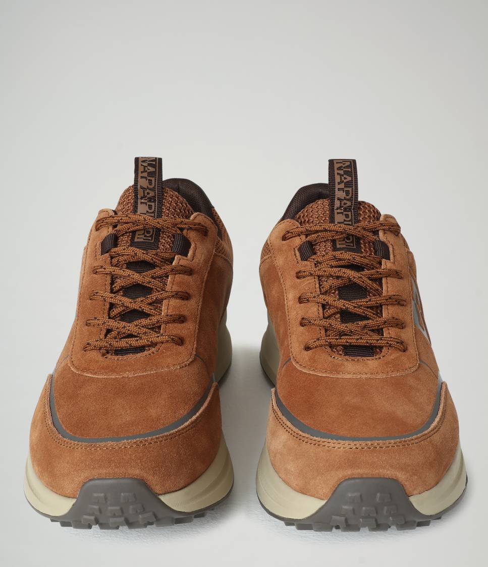 F0SLATE02/SUE RAINDRUM BROWN