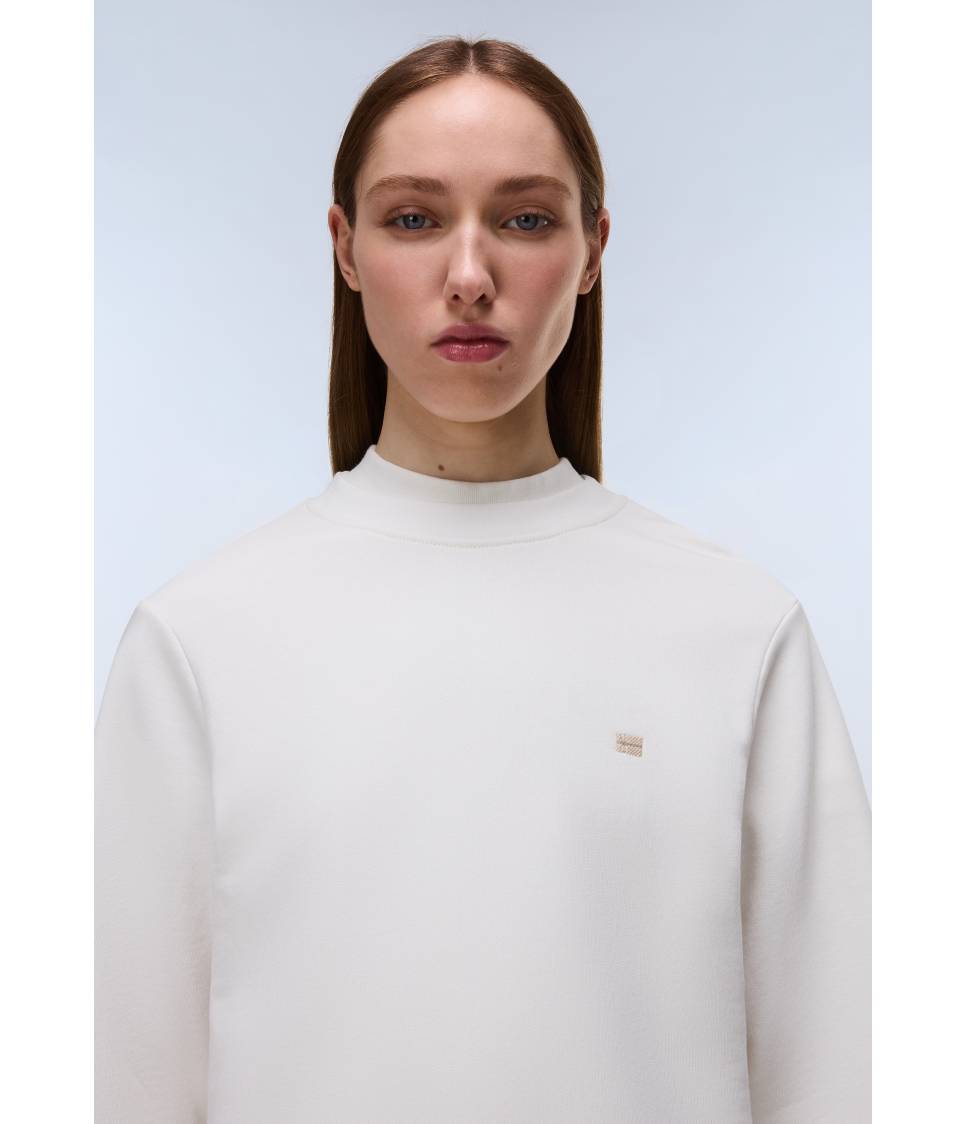 B-AURORA C W WHITE WHISPER 