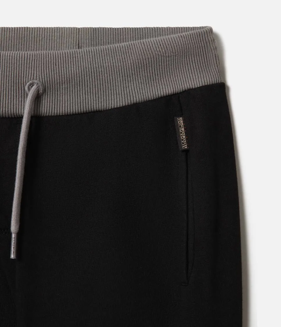 K M-ENTREMONT BLACK 041