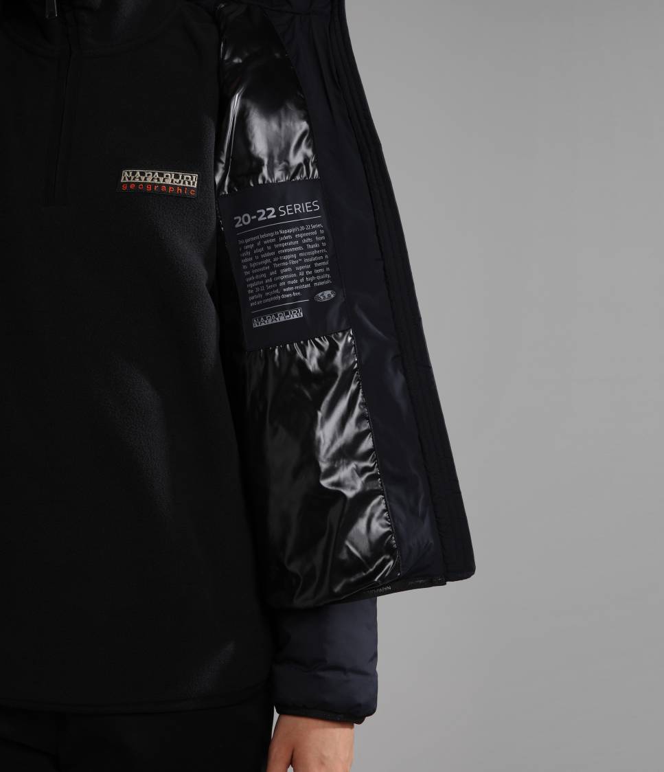 NEWTON W BLACK 041