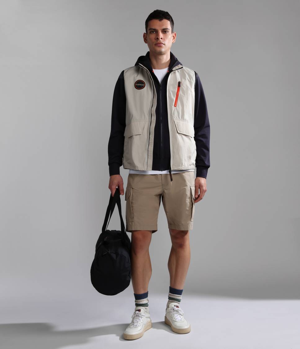 A-RIONAPO VEST BEIGE SILVR N90