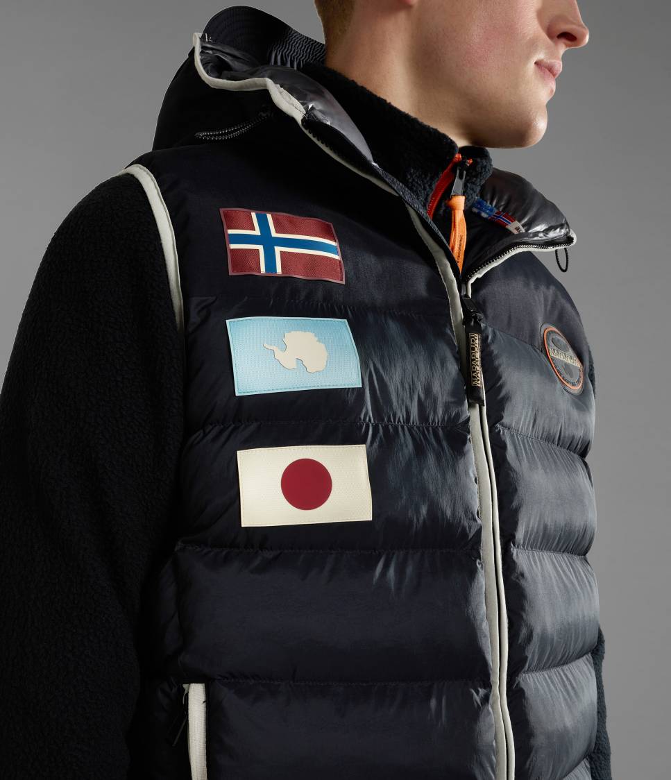 A-SHACKLETON V BLACK 041 