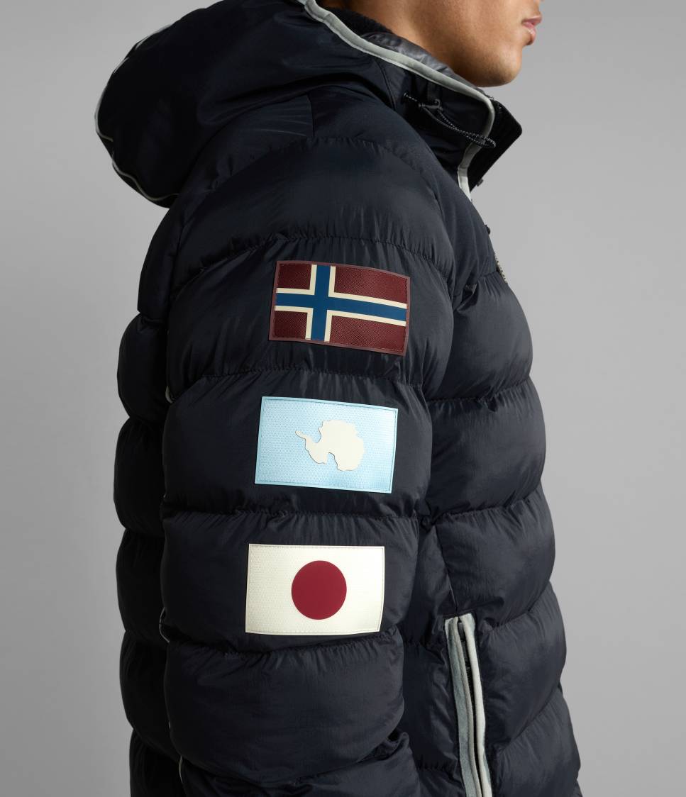 A-SHACKLETON BLACK 041