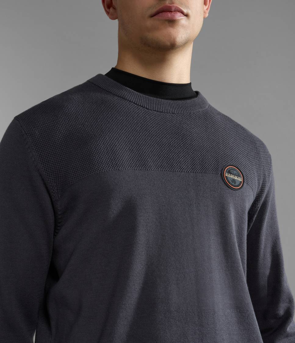 DERRI C DARK GREY SOLID 
