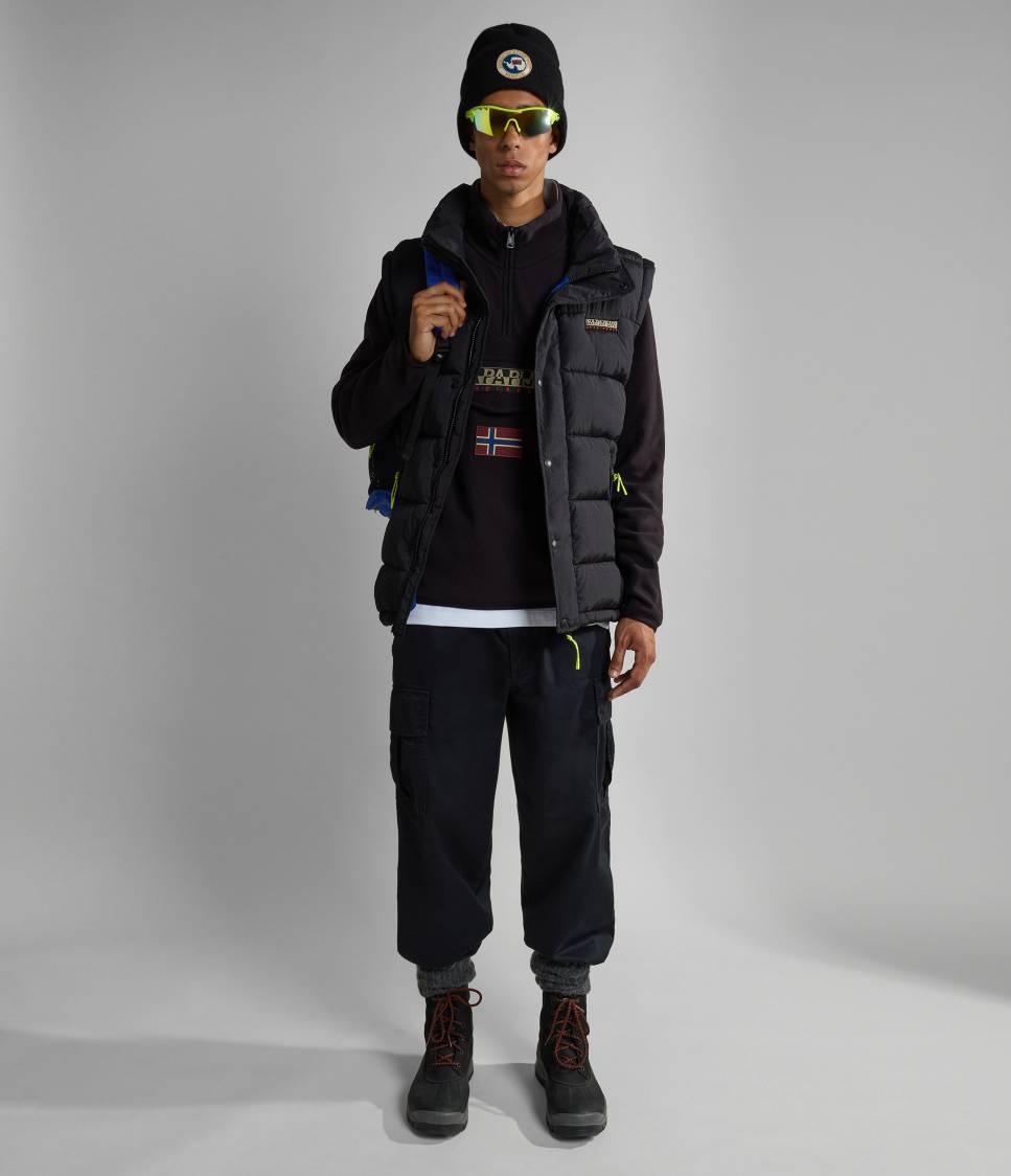 T-BURGEE HZ BLACK 041