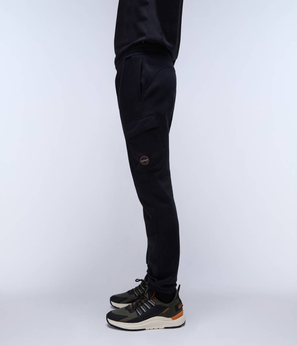 M-BADGE CARGO BLACK 041