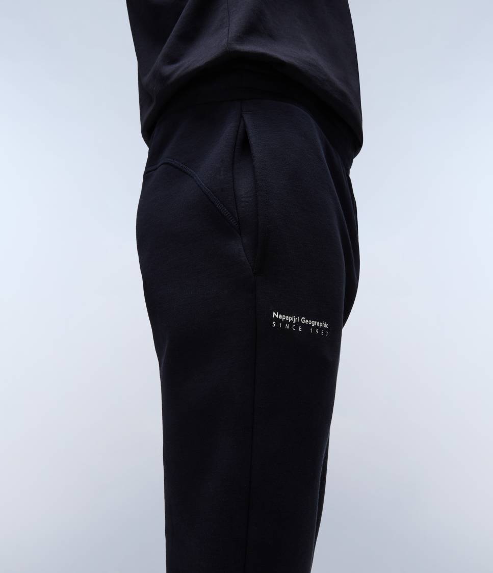 M-BADGE CARGO BLACK 041