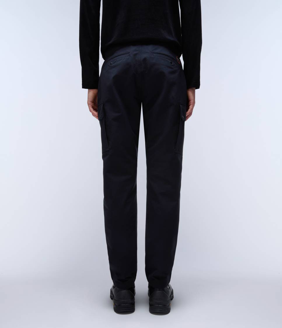 M-BROC CARGO BLACK 041