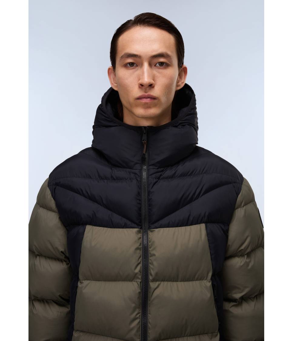 A-MOLVENO HOOD TEA LEAF G0A 