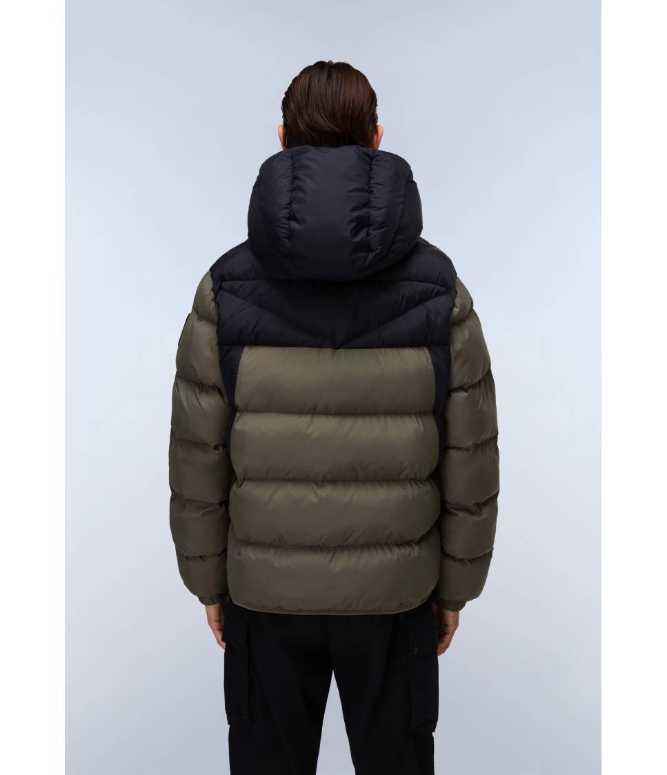 A-MOLVENO HOOD TEA LEAF G0A 