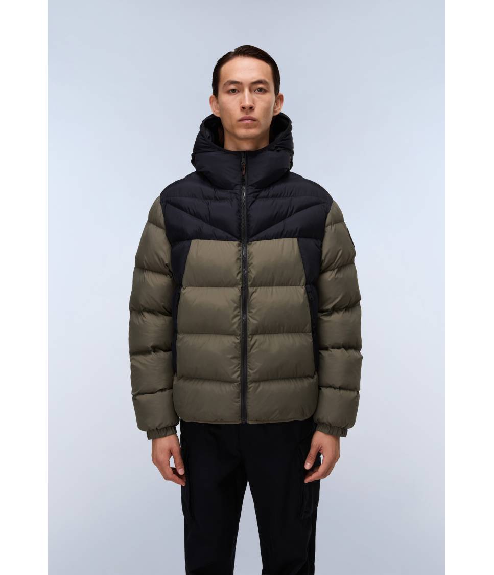 A-MOLVENO HOOD TEA LEAF G0A 